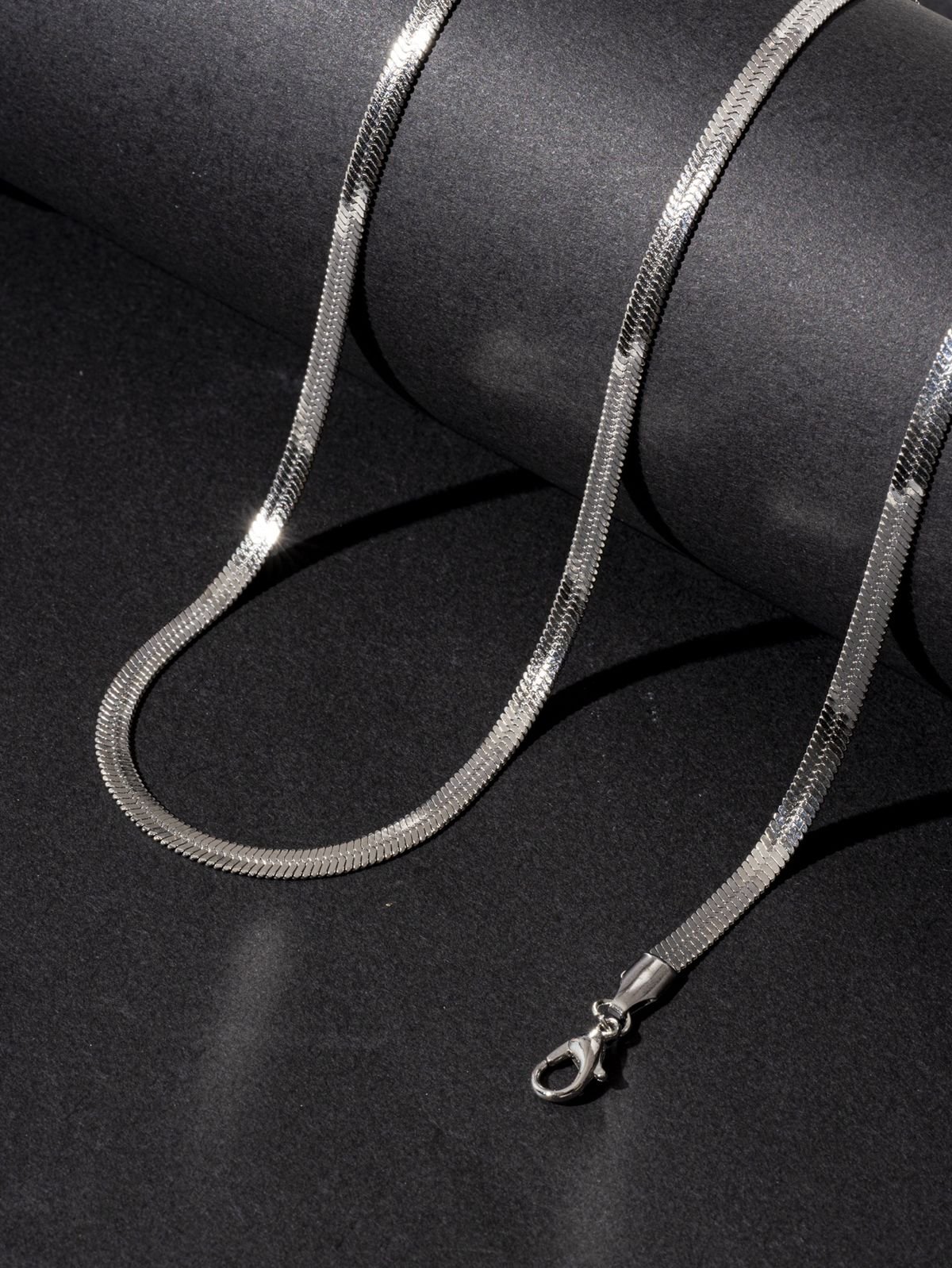 Men’s Gold-Tone Herringbone Chain Necklace - Image 5