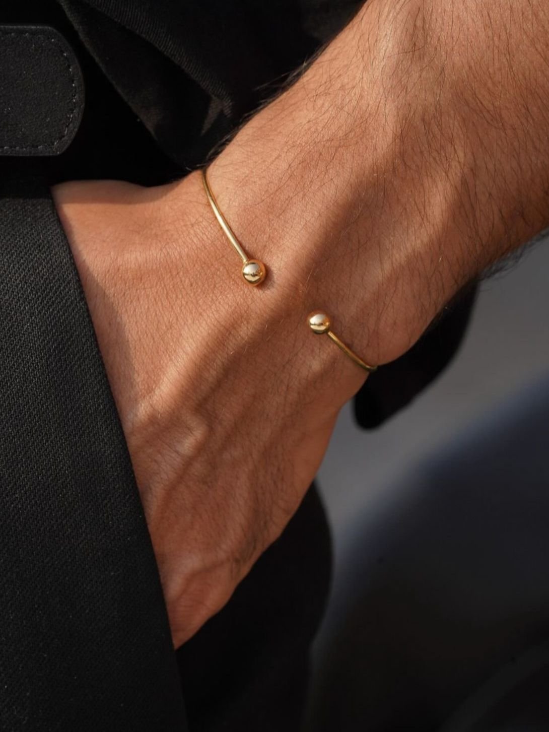 Men’s Minimalist Gold-Tone Open Cuff Bracelet